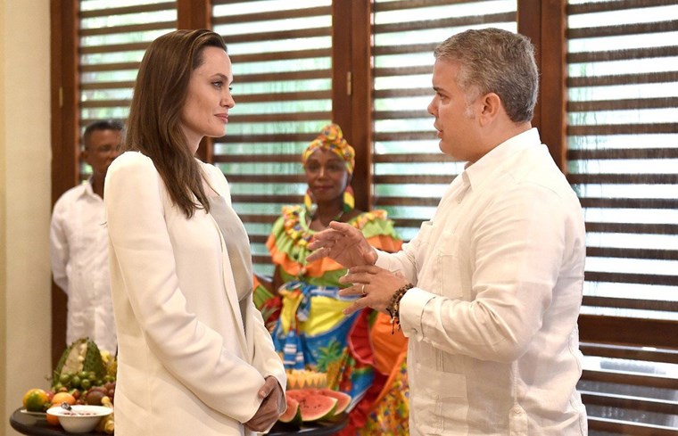 Анджелина Джоли - посланик на добра воля на ООН в Колумбия