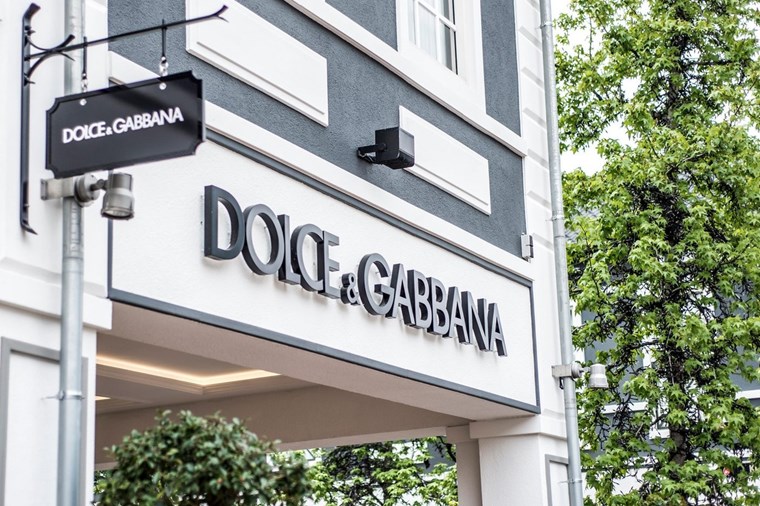 Dolce & Gabbana се сбогува с естествените кожи
