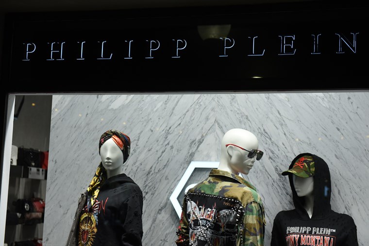 Филип Плейн спира да прави намаления, защото луксът е неограничен от времето