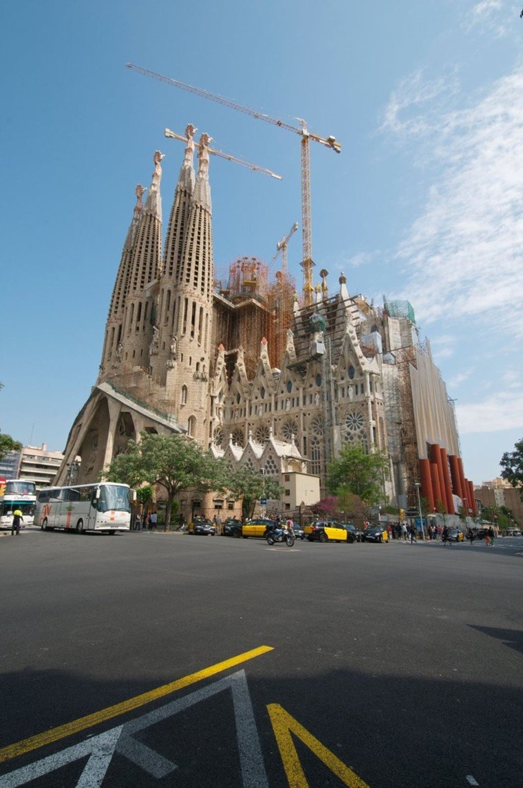 Властите в Барселона официално разрешиха дострояването на Саграда Фамилия