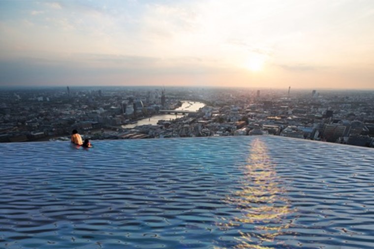Строят невидим басейн в Лондон върху покрива на небостъргач