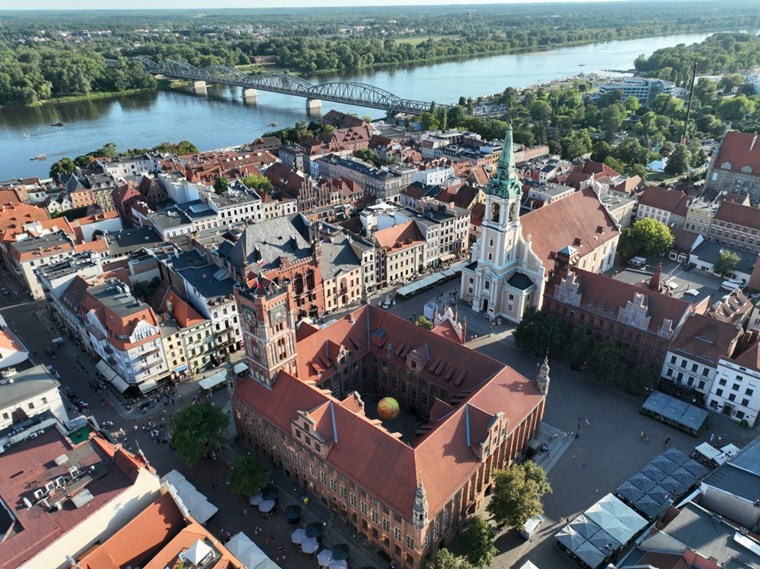 National Geographic - Polish Riviera - Europe Above