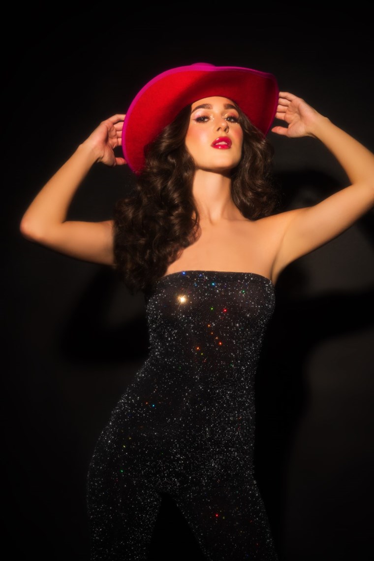 Zoe Fioravanti