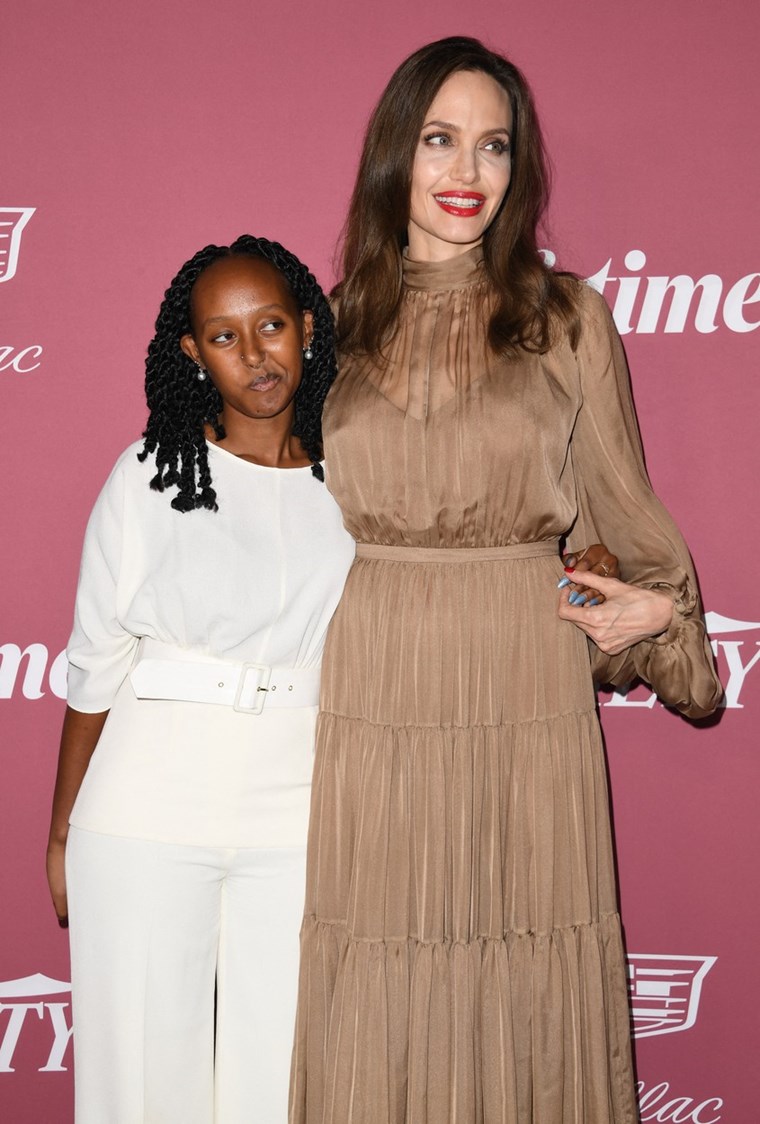 Дъщерята на Анджелина Джоли ще учи в колеж за цветнокожи
