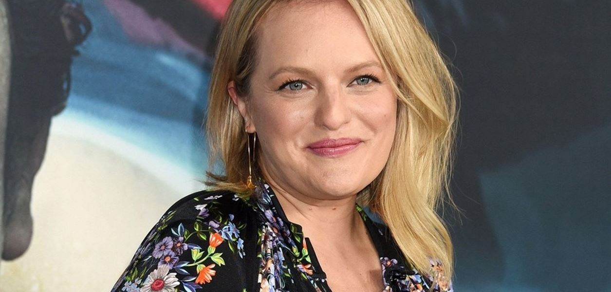 Елизабет Мос от  &quot;Историята на прислужницата&quot; очаква първото си дете