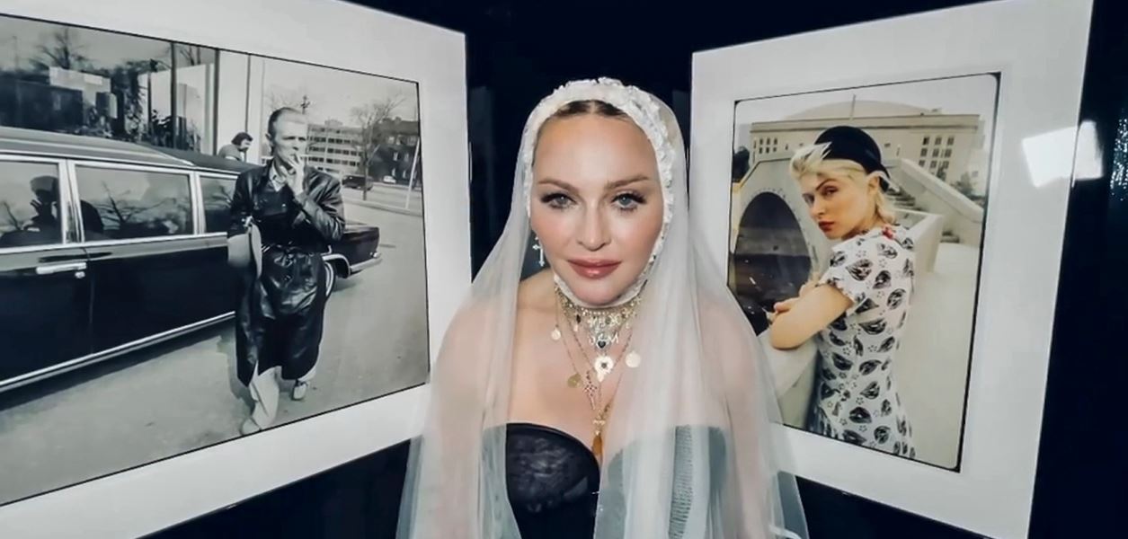 Мадона отговори на критиките за пластичните си операции