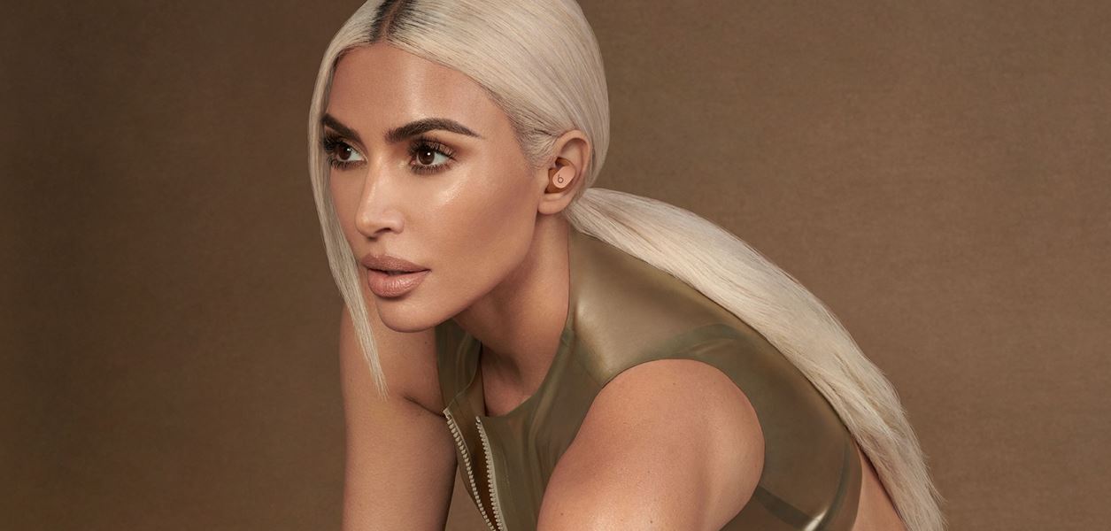 Ким Кардашиян показва умопомрачителния си офис