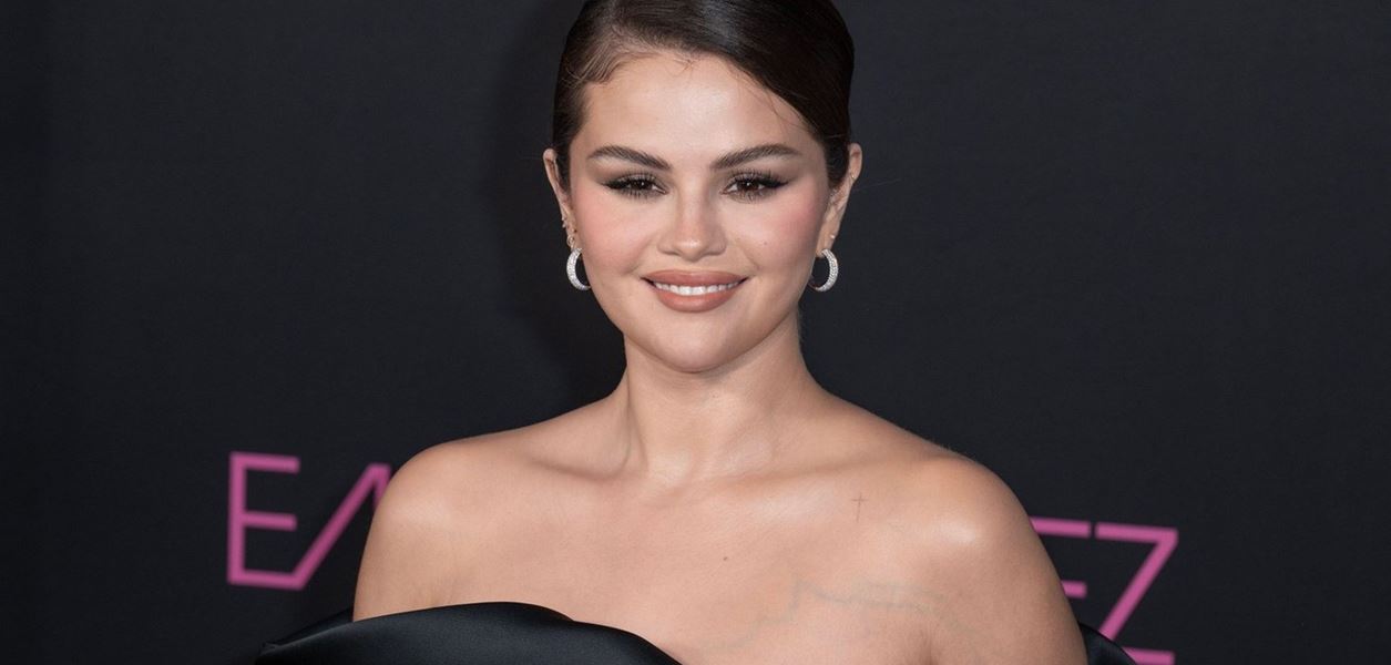 Селена Гомес и Бени Бланко разкриха костюмите за първия си Хелоуин