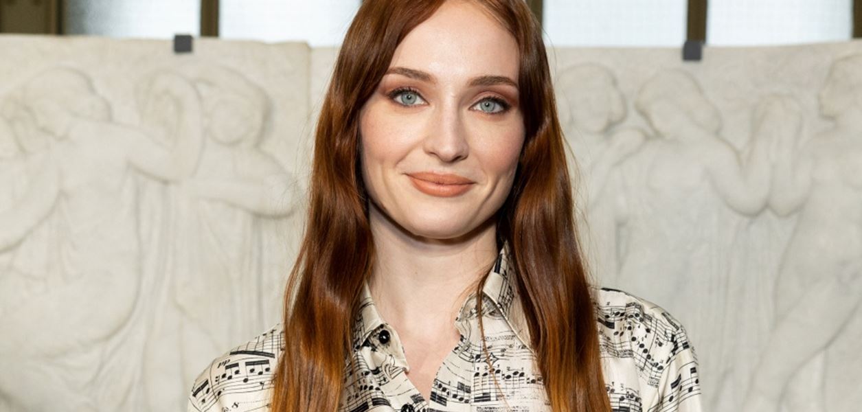 Софи Търнър продължи напред. Има нов мъж