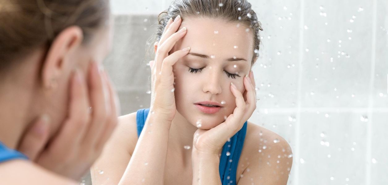 Оказва се, че мием лицето си по съвсем грешен начин