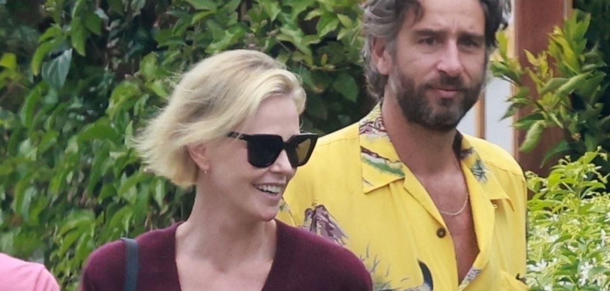 Чарлийз Терон грее до новата си любов