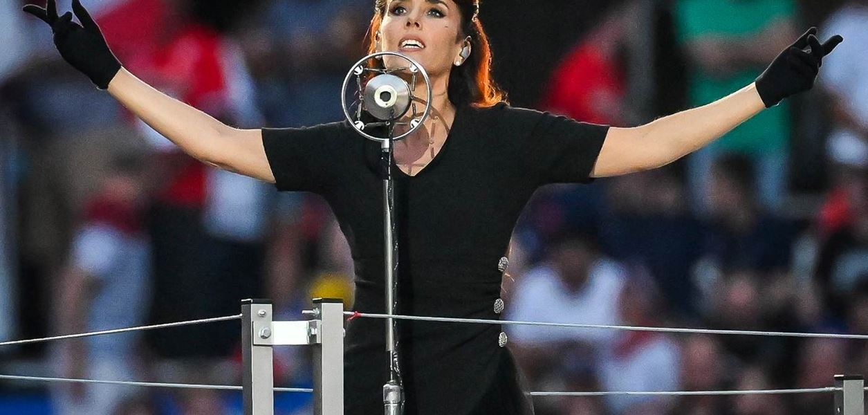 Заз се завръща в България