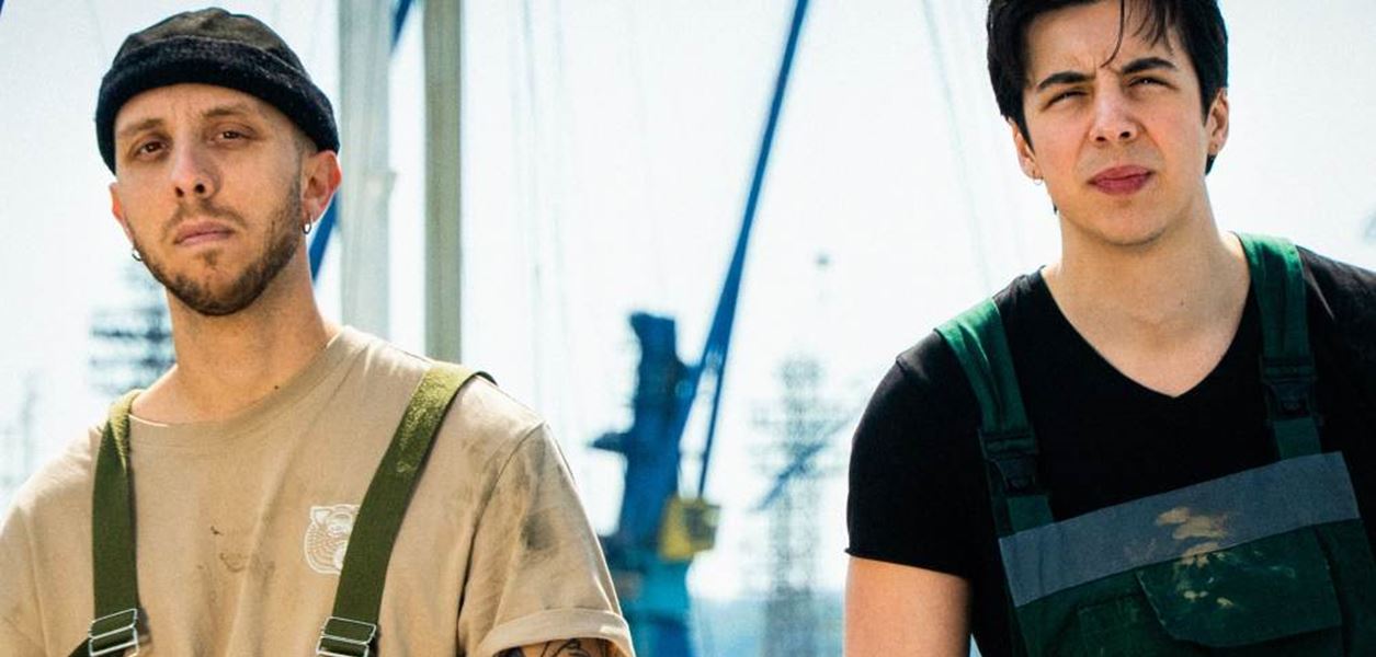 Тино и Роби разказват за мъжката болка с &quot;Налей&quot;