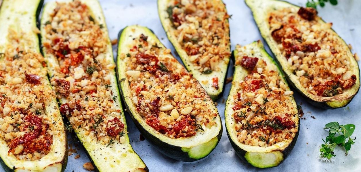 Пълнени тиквички с моцарела и билки