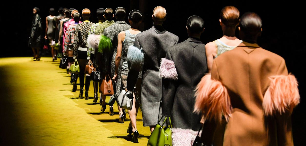 По двете крайности с &quot;идеологията на Prada&quot;