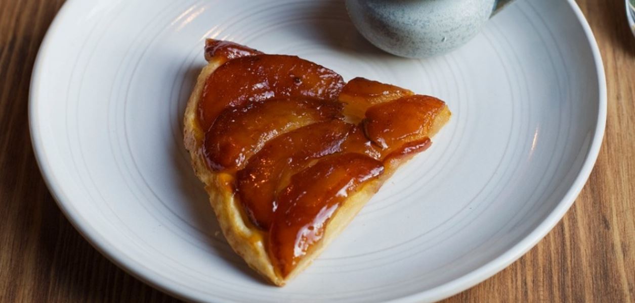 Тарт татен с праскови