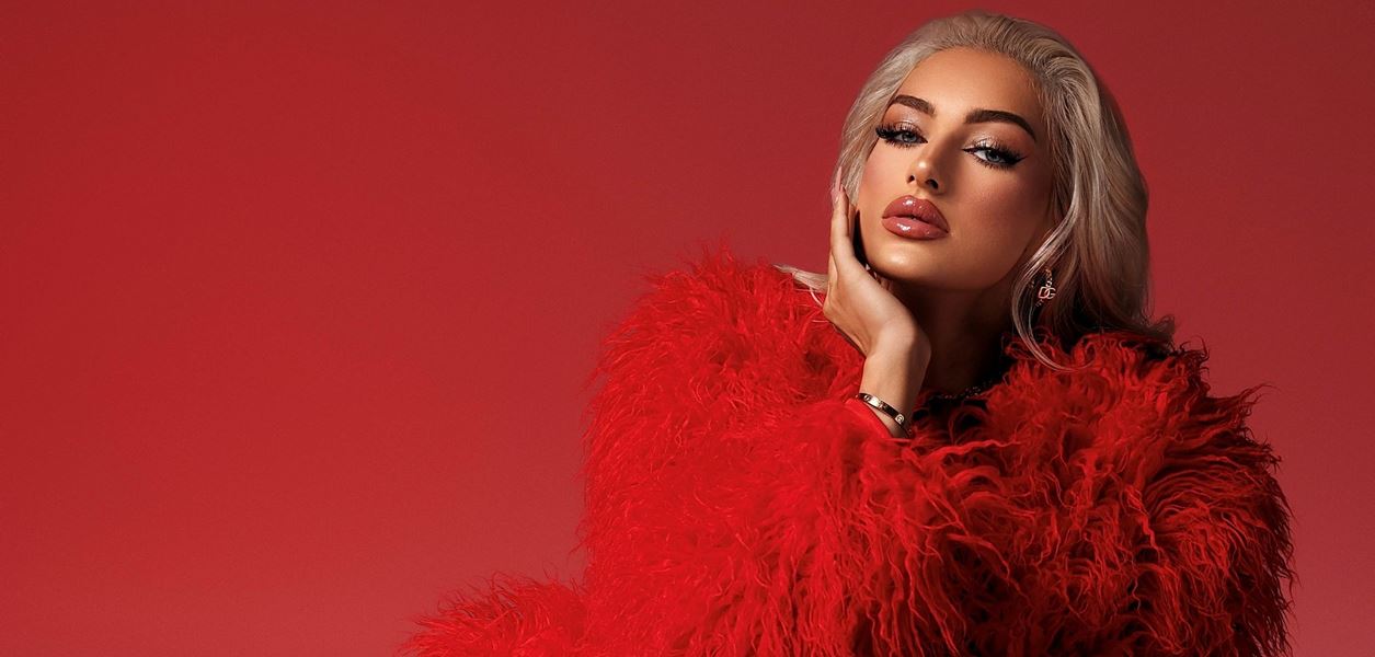 Caroline Derpienski Knows What She Wants