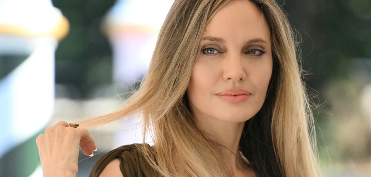 Новото карамелено русо на Анджелина Джоли е вдъхновение в края на сезона