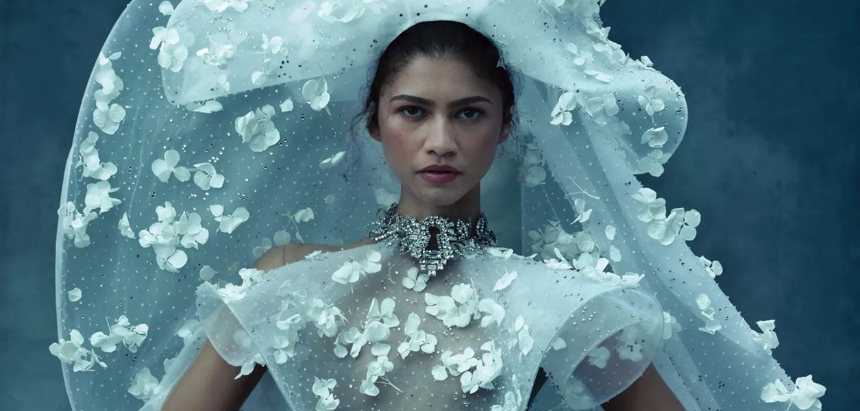 Зендая е звездата на VOGUE за САЩ и Великобритания