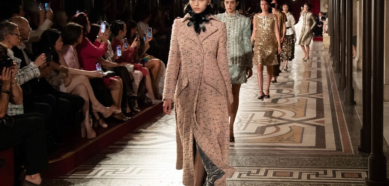 Chanel заложи на драматизма и аристократичния поглед