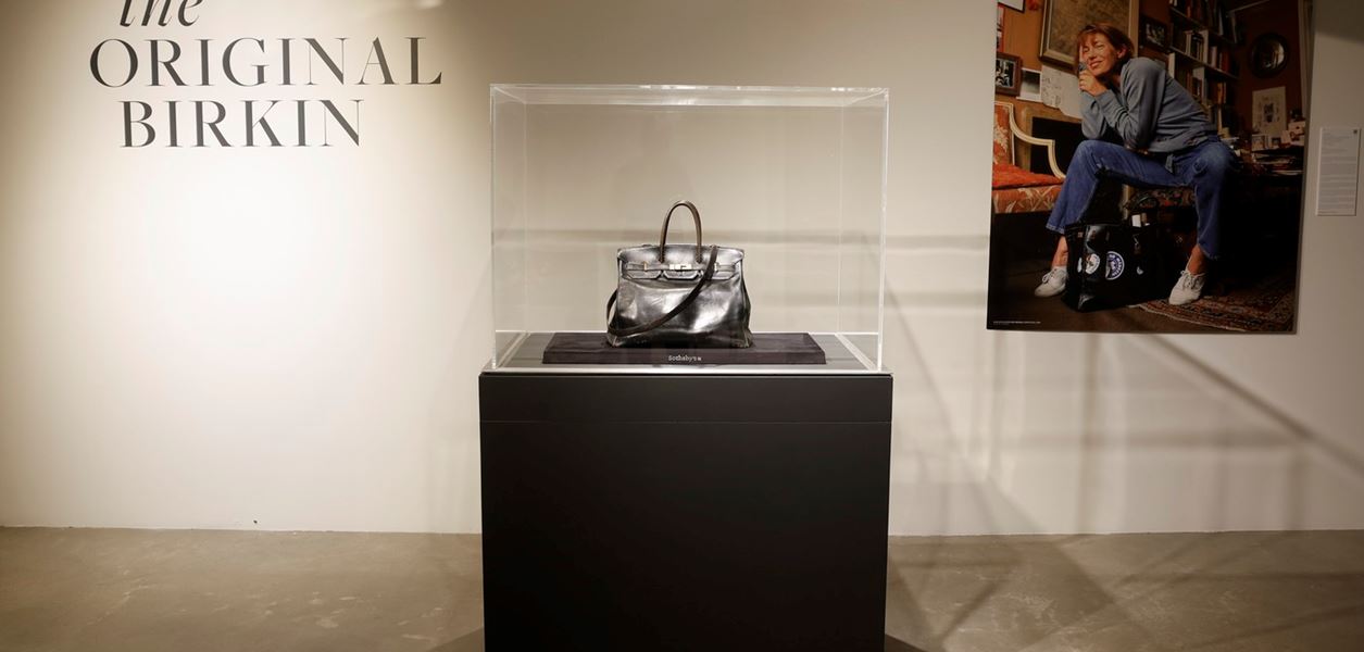Първата чанта Hermеs Birkin бе продадена на търг за 8,2 млн. долара