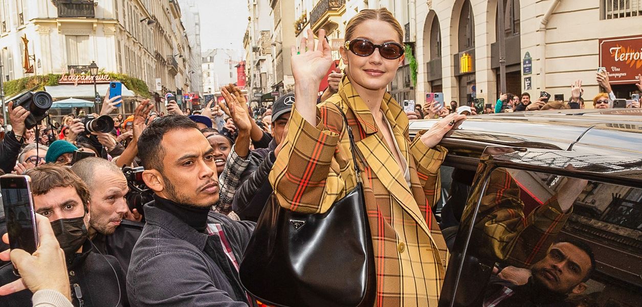 Джиджи Хадид дарява приходите си от Седмицата на модата за Украйна