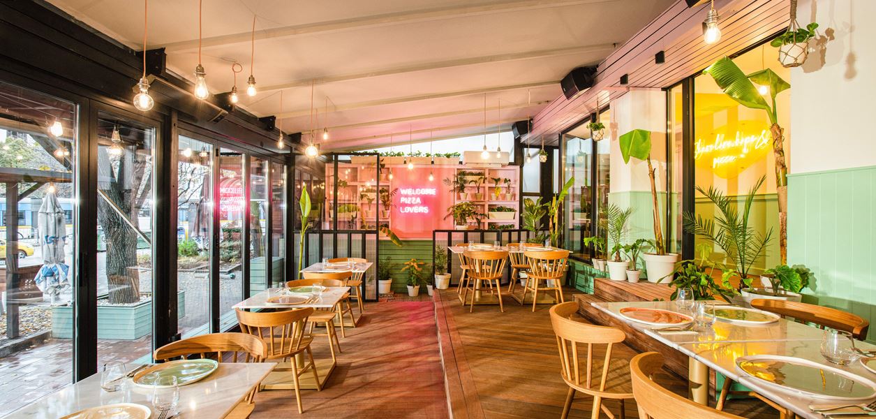 Пица-майстор в топ 50 на Италия отваря своя пицария в София