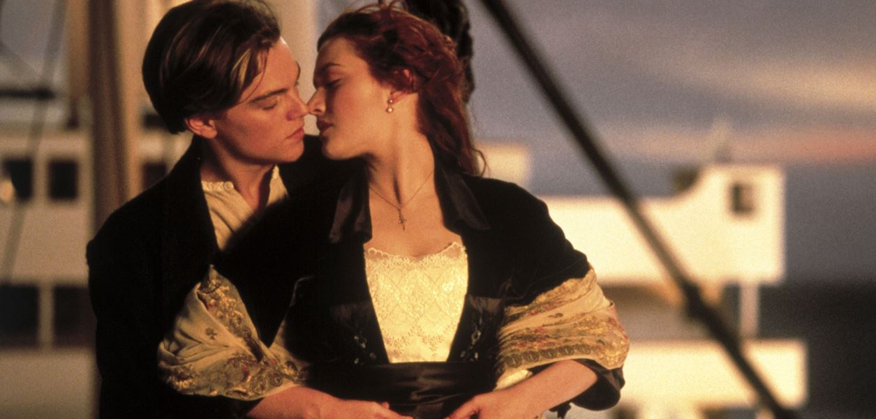 Да, плажната къща на Лео ди Каприо в Малибу е олтар на "Титаник"