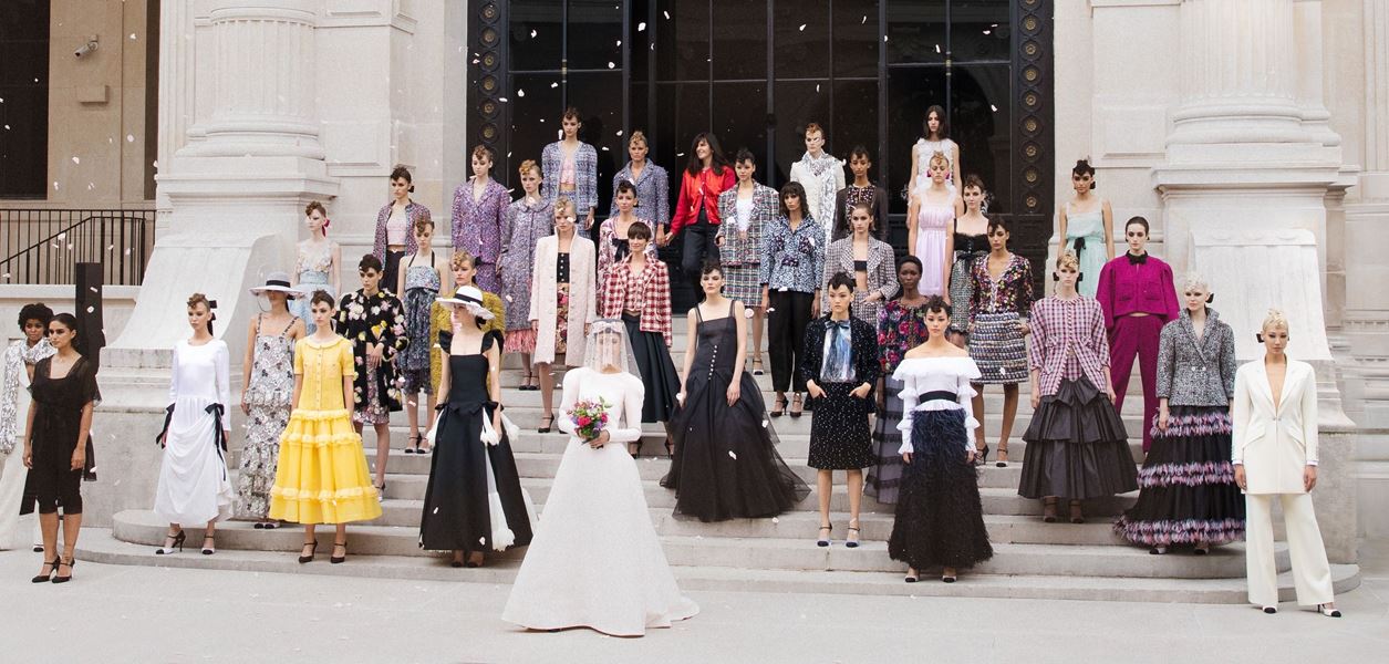 Миналото, бъдещето, романтизма, оптимизма...