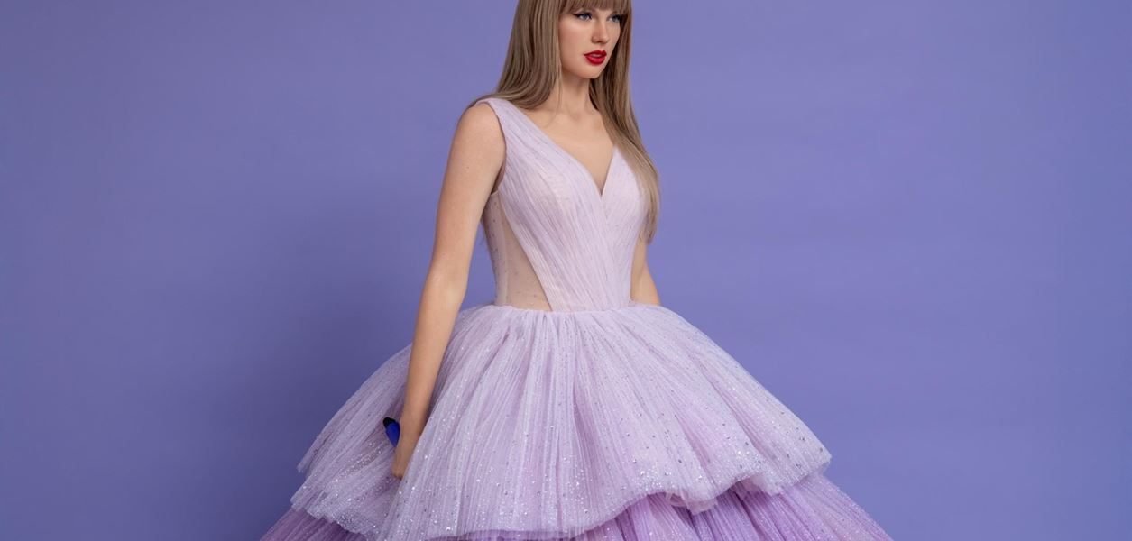 Тейлър Суифт се сдоби с 13 восъчни фигури в 13 града