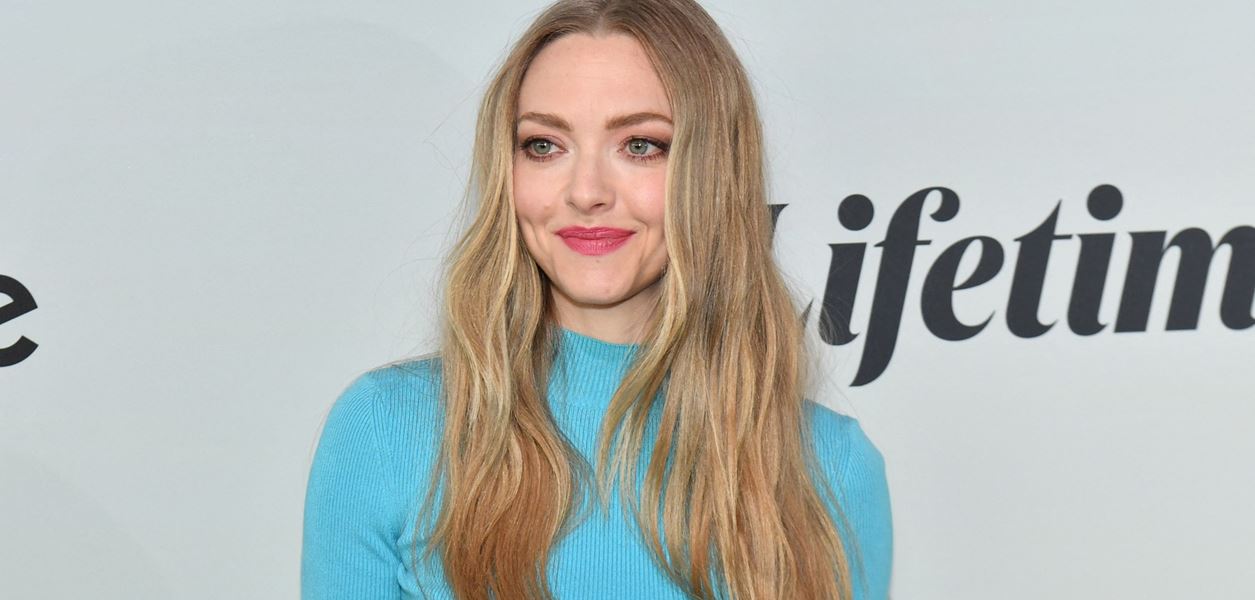 Аманда Сейфрид е била принудена да се снима гола