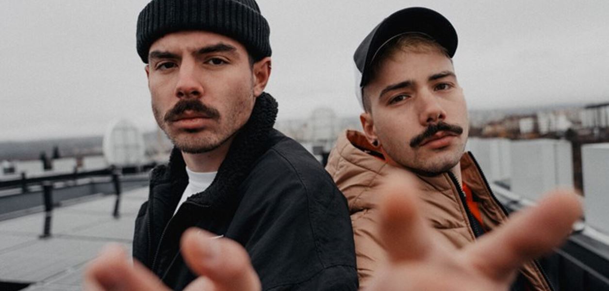 МОЛЕЦ в колаборация с "Мистерията на българските гласове"