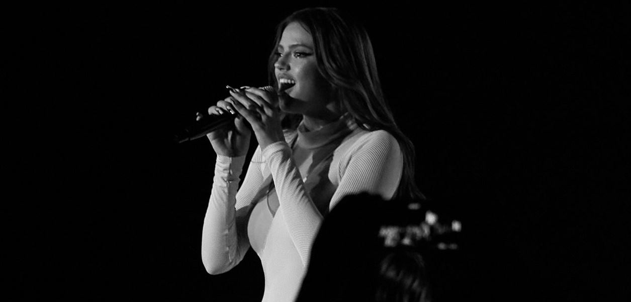 DARA просто е родена да прави шоу