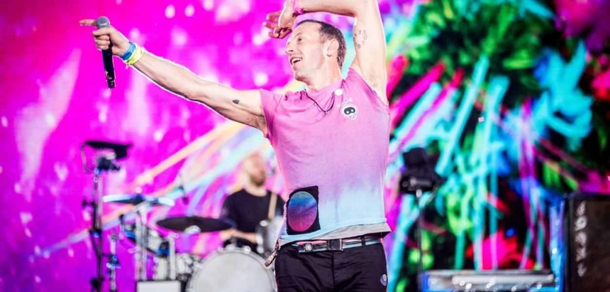 Бившият мениджър на Coldplay ги даде под съд