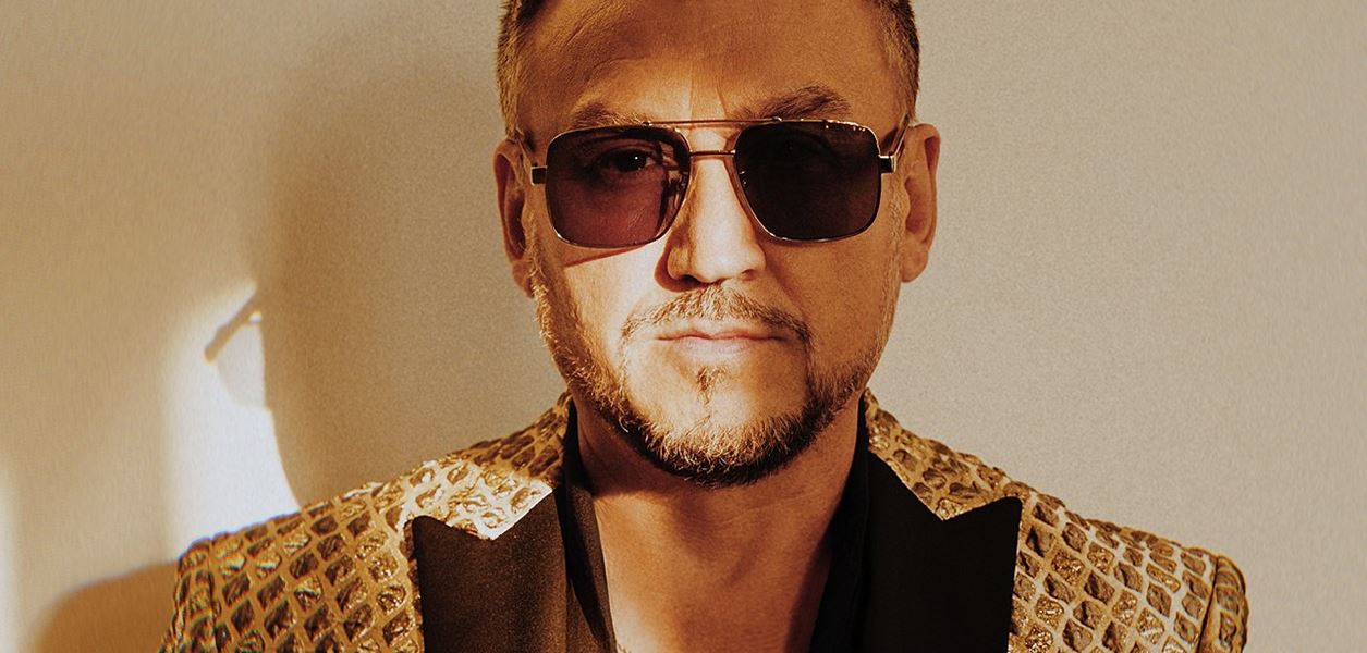 Любо Киров празнува 25 години на сцената с мащабен албум и турне