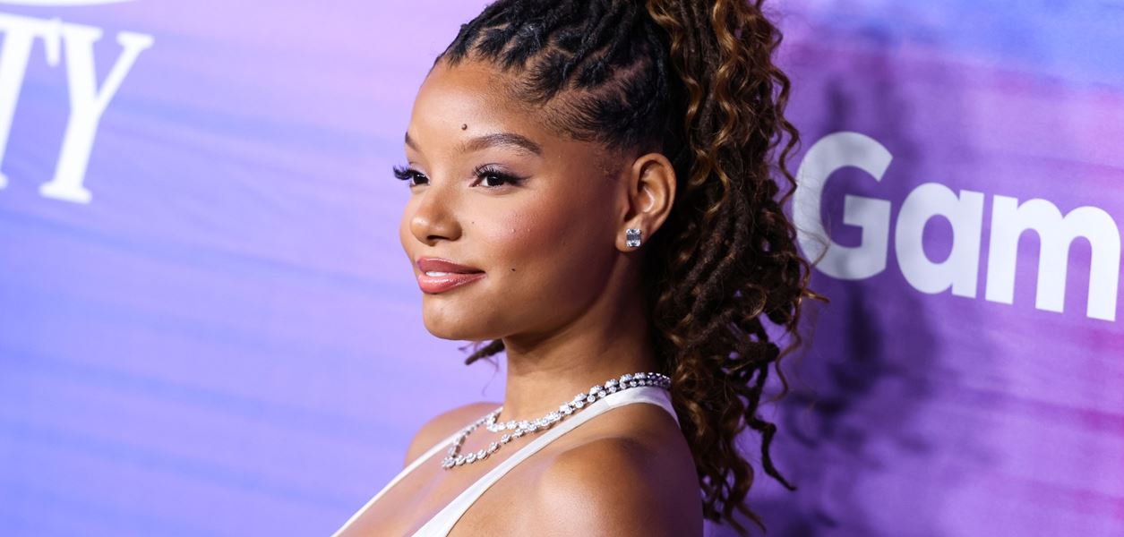 Първи трейлър на Хали Бейли като Ариел в „Малката русалка&quot;