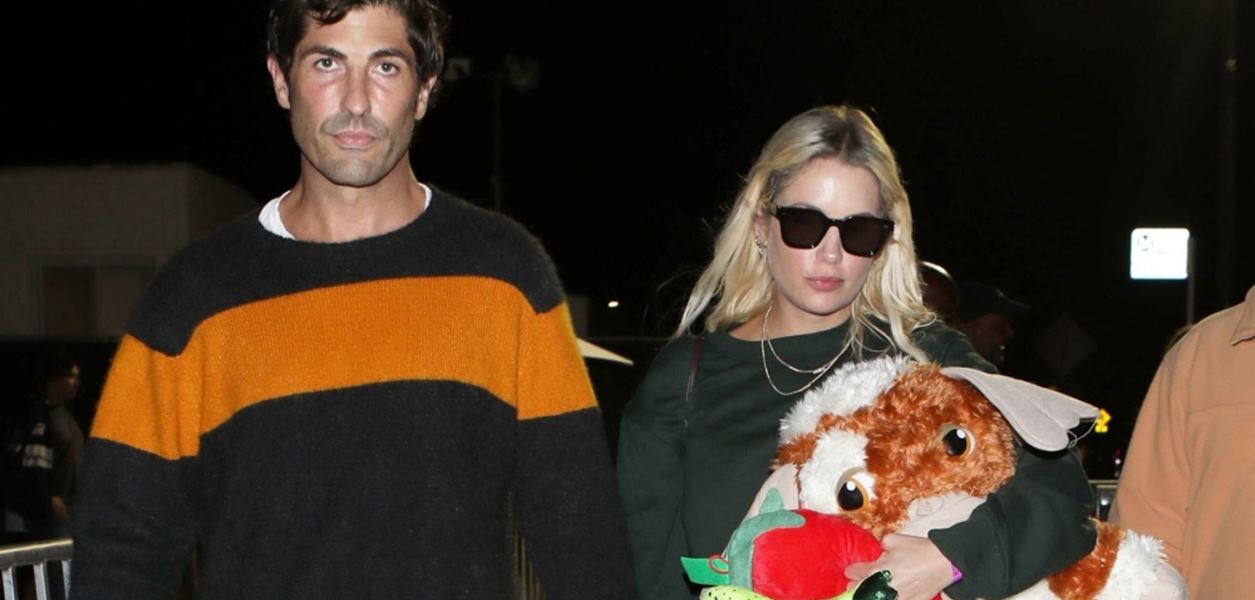 Ашли Бенсън е в очакване на първото си дете