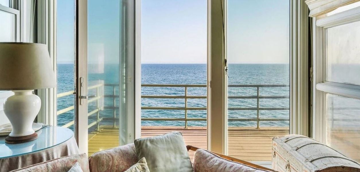 &quot;Т&quot; като Тайра Банкс, &quot;Т&quot; като тихоокеанско имение