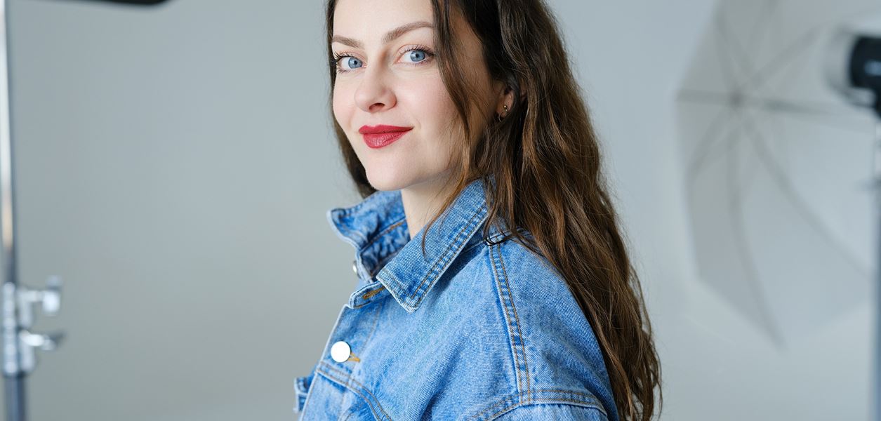 Топ гримьорът Алина Манова прави безплатен летен онлайн курс