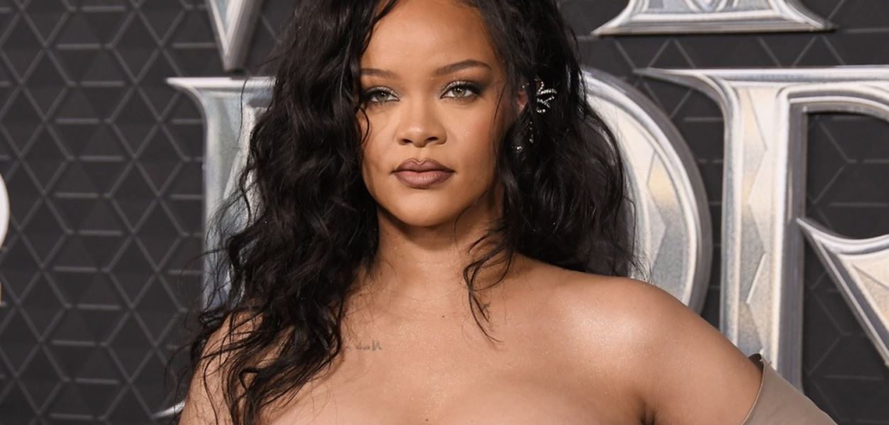 Риана се завръща с грандиозно турне и два албума