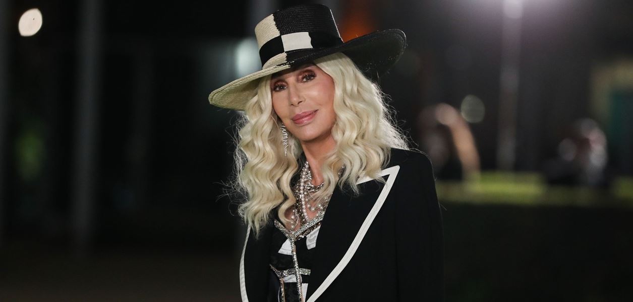 Никога няма да видим Шер с побеляла коса