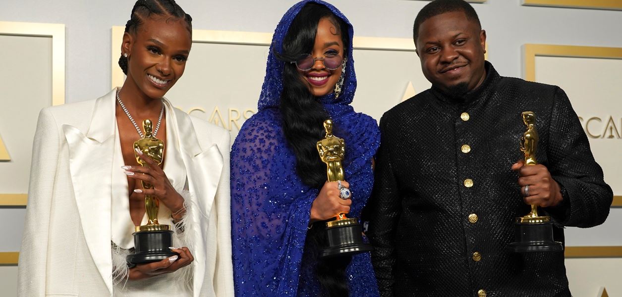 ОСКАРИ 2021: Пълният списък с големите победители