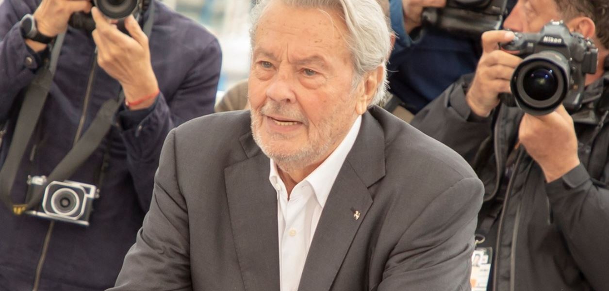 Съдят децата на Ален Делон за клевета, насилие и кражба