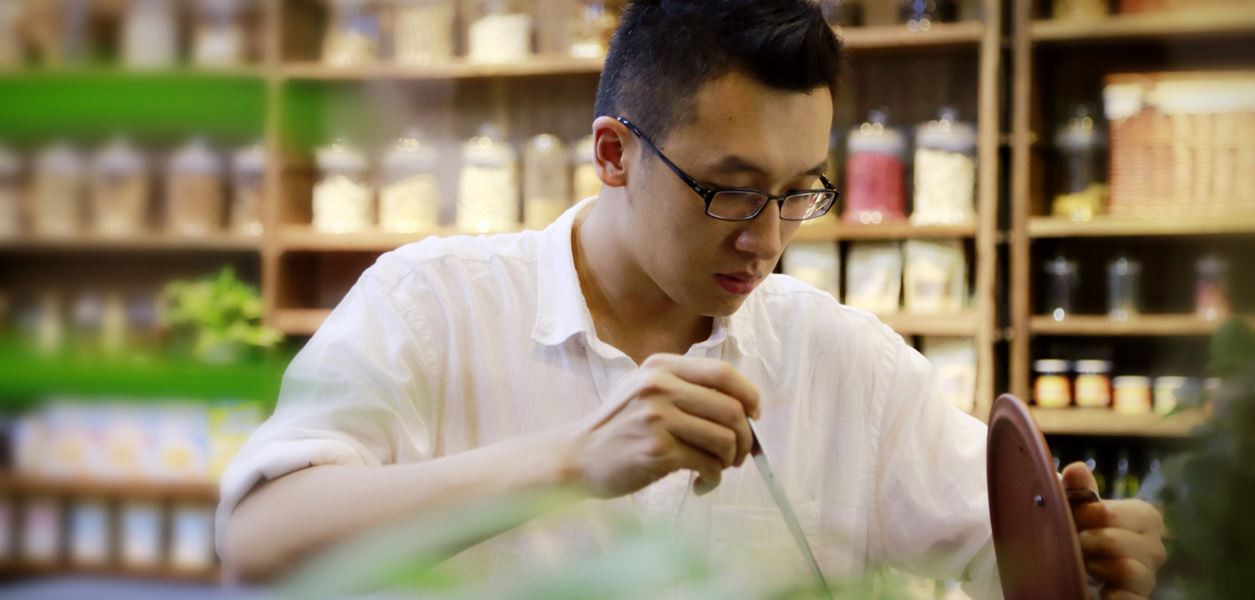 When Eastern Cooking Techniques Met French Cuisine