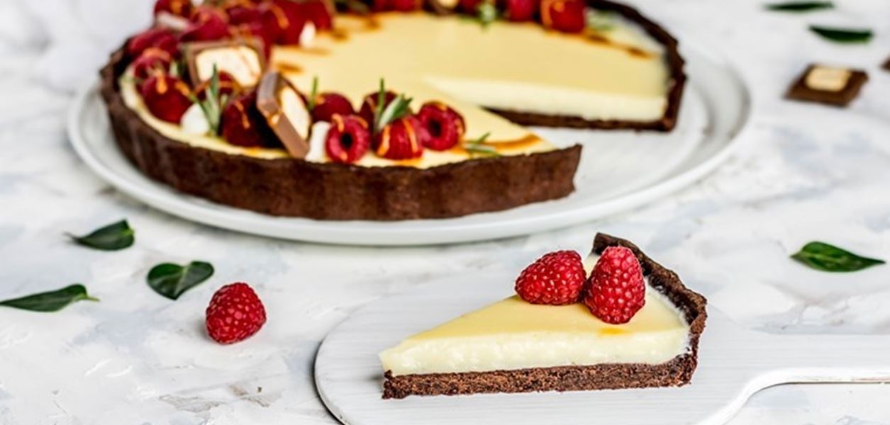 Шоколадов тарт: фин сладкиш с пудинг със смляна шушулка ванилия