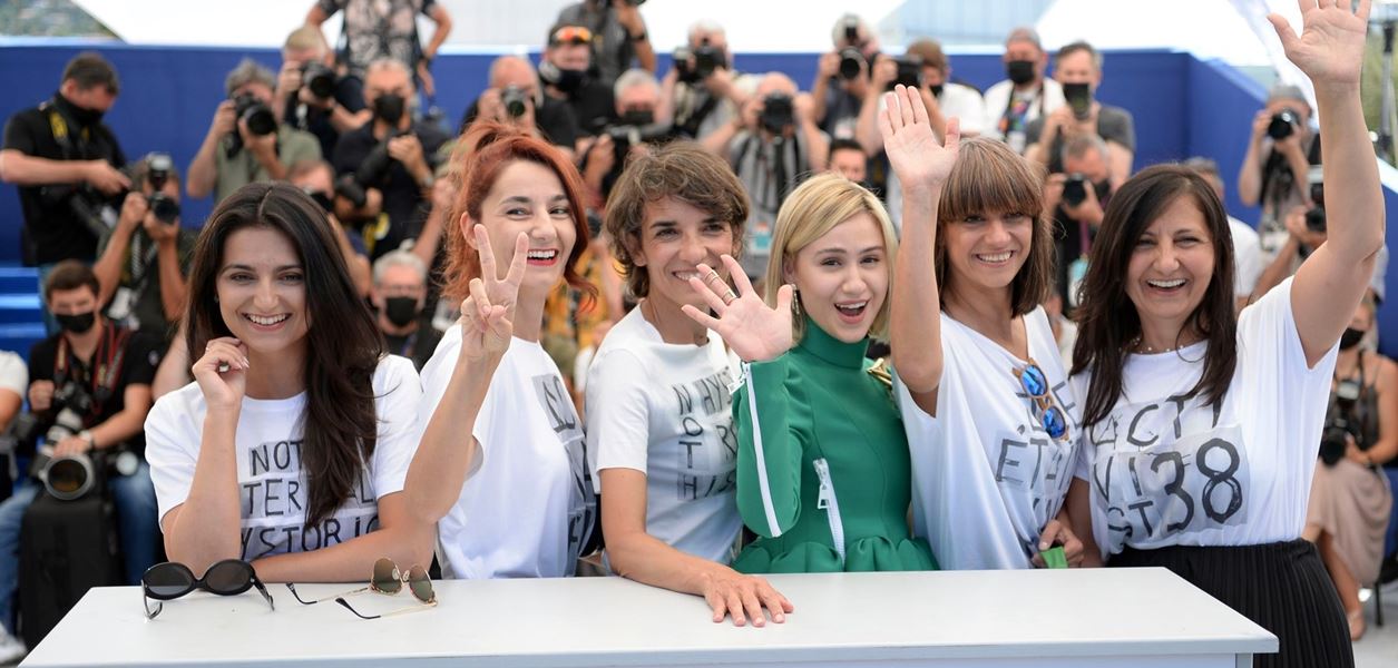 &quot;Жените наистина плачат&quot; получи още две международни признания