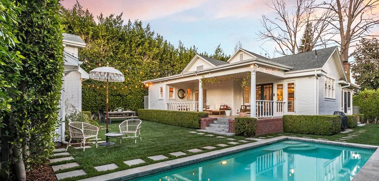 Домът на Лена Дънам: Преди &amp; Сега