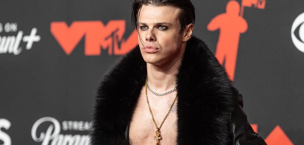 Yungblud спира турнето си заради здравословни проблеми