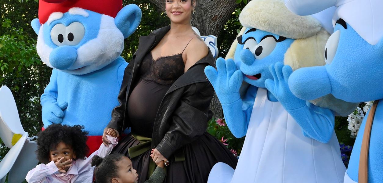 Риана дебютира с децата си на червения килим