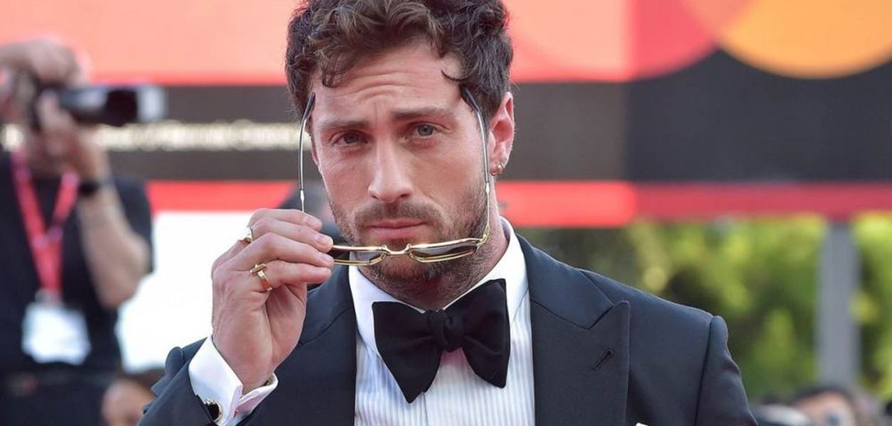 Арън Тейлър-Джонсън бе обявен за &quot;Най-красив в света&quot;